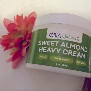 🛍️ OBIA Naturals Sweet Almond Heavy
Cream 8 OZ / 226g 💥